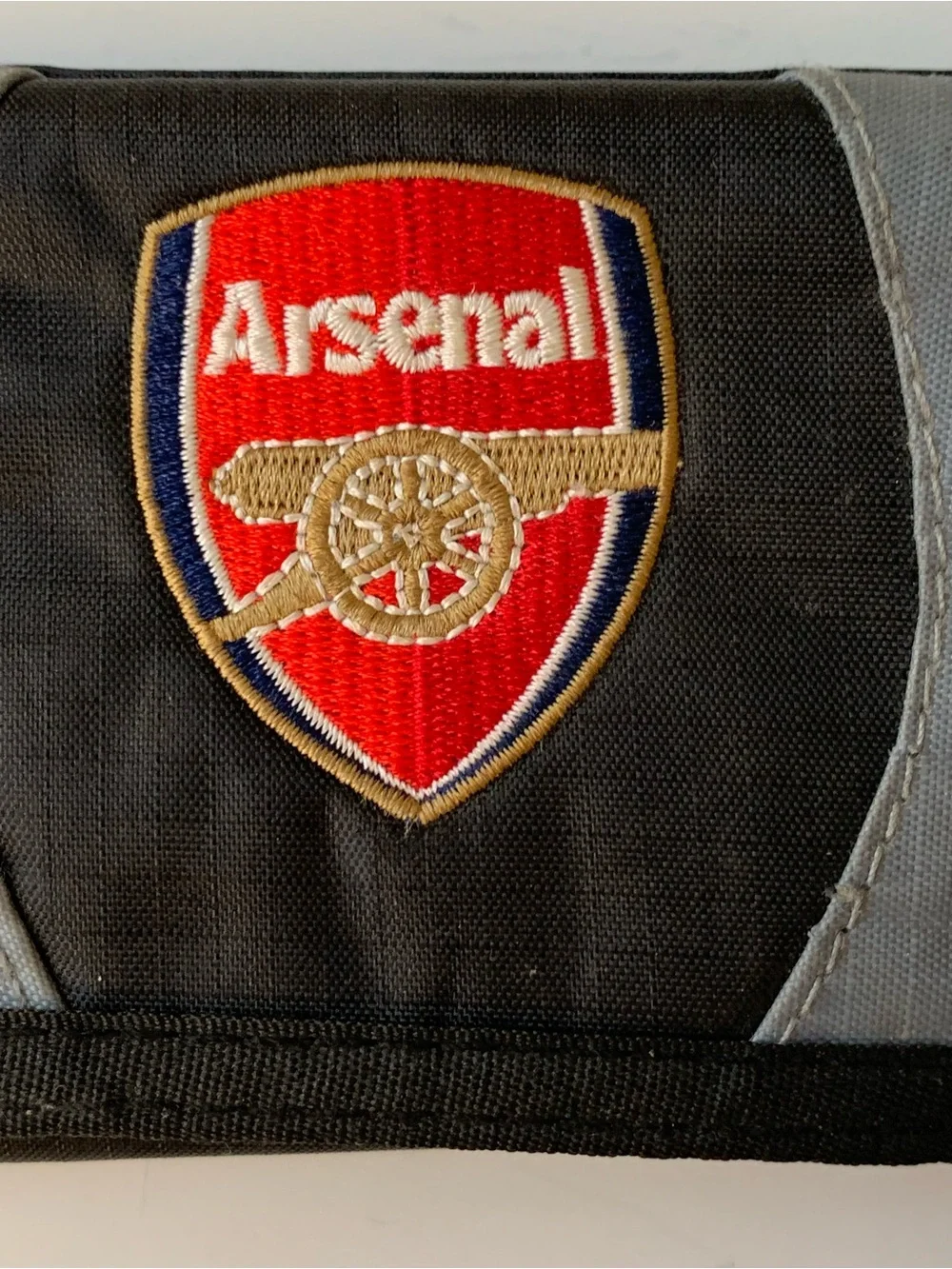 Arsenal FC Nylon Trifold Wallet with Keyring Black/Grey